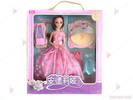 Фигурка/играчка - кукла Барби с аксесоари