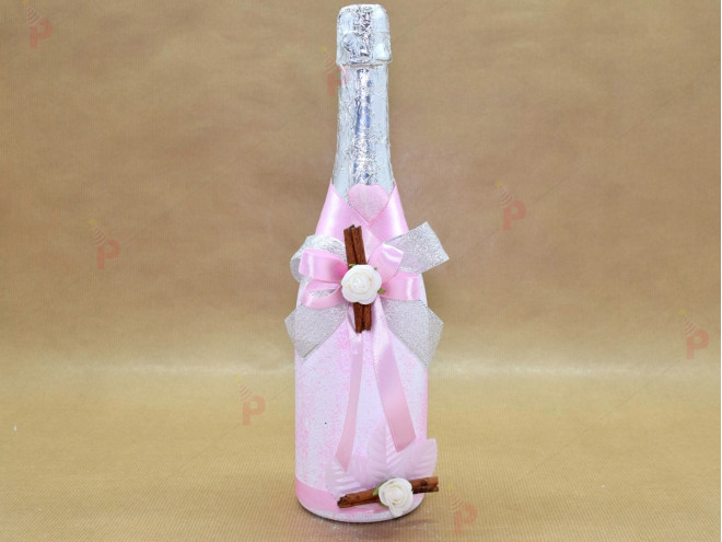 Шампанско в розово с канела