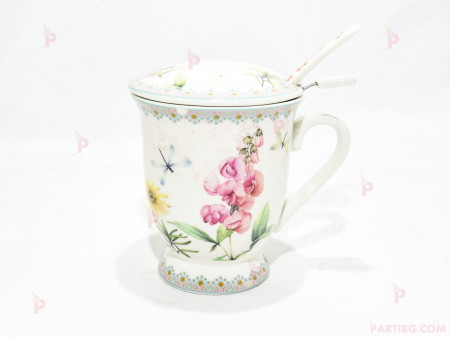 Чаша за чай с цедка бяла с цветя 4