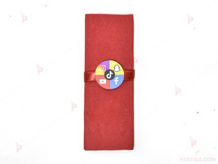 Салфетка едноцветна в червено и тематичен декор Социални мрежи