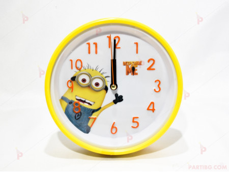 Детски часовник/будилник с декор Миньони
