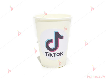 Чашки едноцветни в бяло с декор ТикТок / TikTok