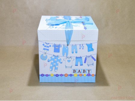 Подаръчна кутия в бяло със син декор Baby - 15см