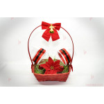 Коледен подарък - 2 чаши за вино в червена кошница