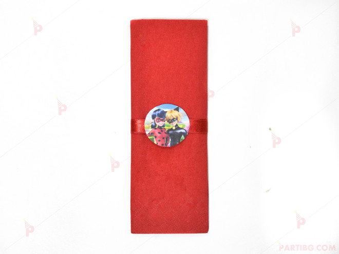 Салфетка едноцветна в червено и тематичен декор Калинката и Черния котарак / Miraculous | PARTIBG.COM