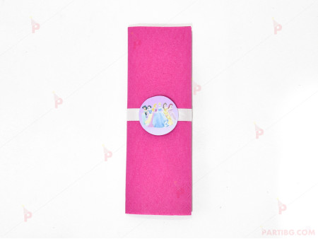 Салфетка едноцветна в циклама и тематичен декор Принцеси/ Princess