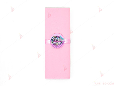Салфетка едноцветна в розово и тематичен декор Кукли ЛОЛ / LOL Surprise