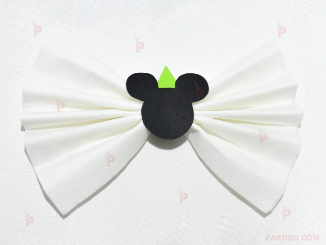 Салфетка бяла с декор Мики маус зелена шапка | PARTIBG.COM